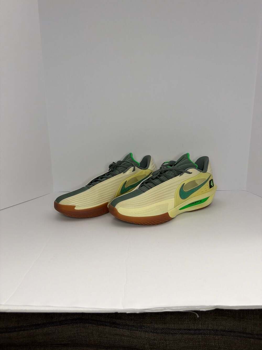 Size 8.5 Nike Air Zoom GT Cut 3 Turbo LE Jrue Holiday Alabaster Mens IH2371-700